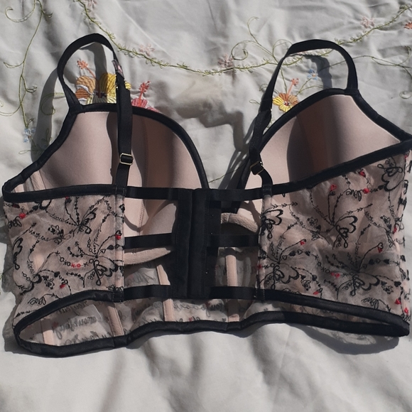 NWOT VS embroidered long line bra - Picture 7 of 11